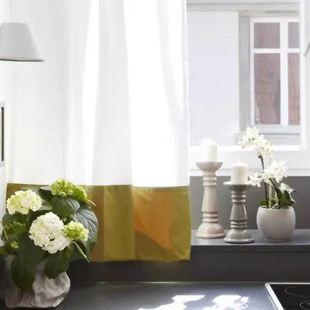 Koenigsschlaf No3 - Grosse Mit Balkon In Der Konstanzer Altstadt * Konstanz