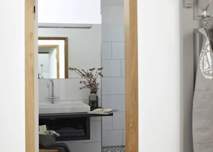 Apartment Koenigsschlaf No3 - Grosse Mit Balkon In Der Konstanzer Altstadt Konstanz